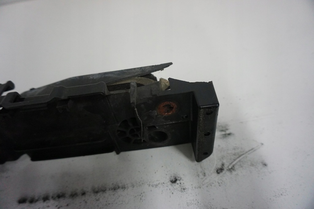 фото №8, Toyota prius iii w3 2009rok балка основание радиатор аккумулятора инвертора