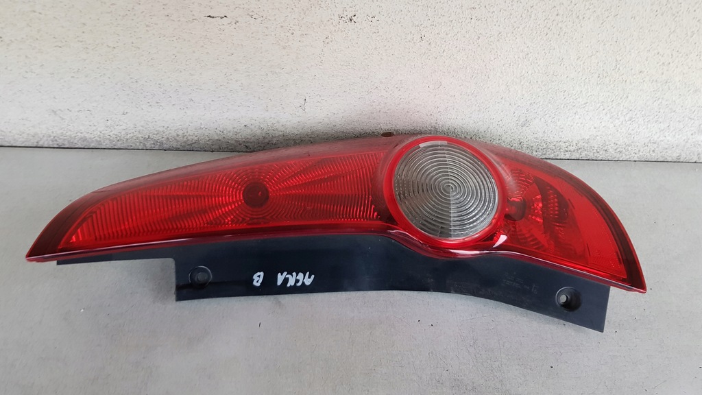 фото №1, Лампа задняя задняя правая opel agila b