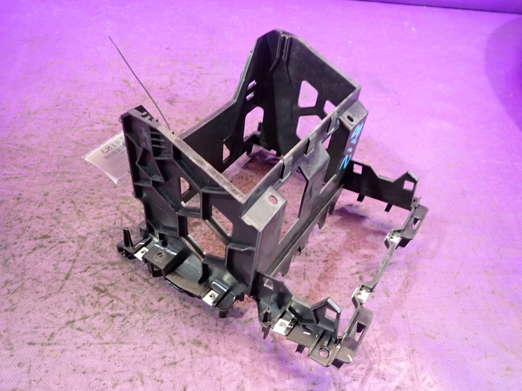 фото №3, Vw golf vi 6 08- рамка каркас кронштейн корзина радио 5k0858089e