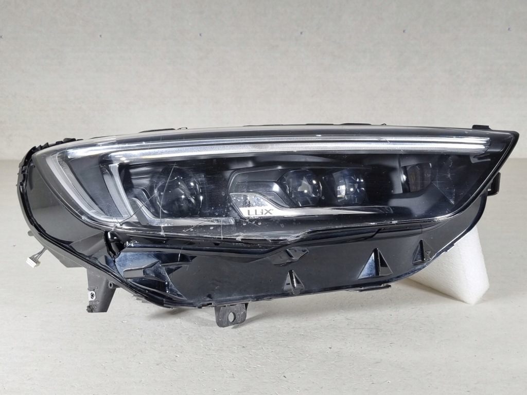 Купити Opel insignia b 2 фара правий full led фара