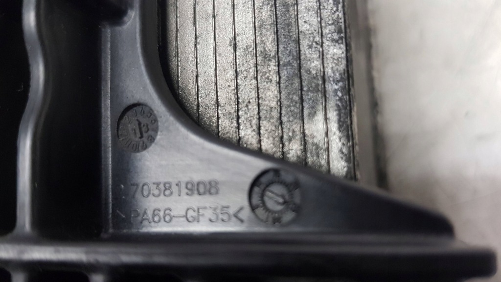Корпус фильтра масла 70381908 8507626 bmw f21 f30 f31 mini paceman r61 с Разборки