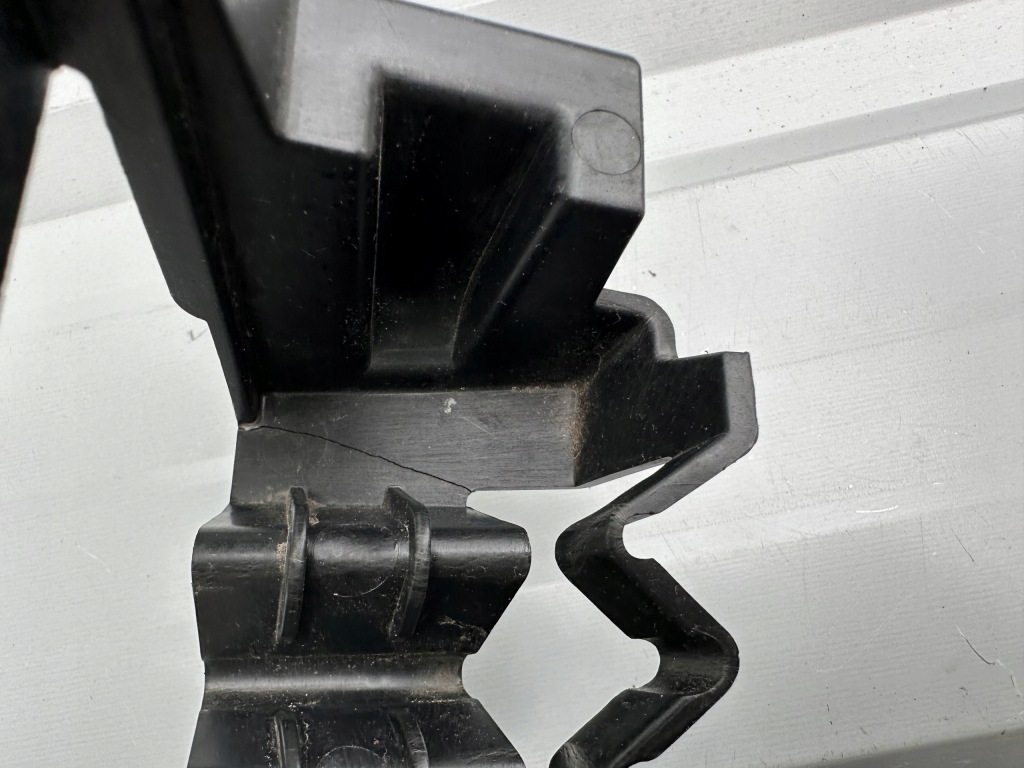 фото №6, Jaguar e-pace x540 усилитель бампера направляющая правый m9c3-17a882