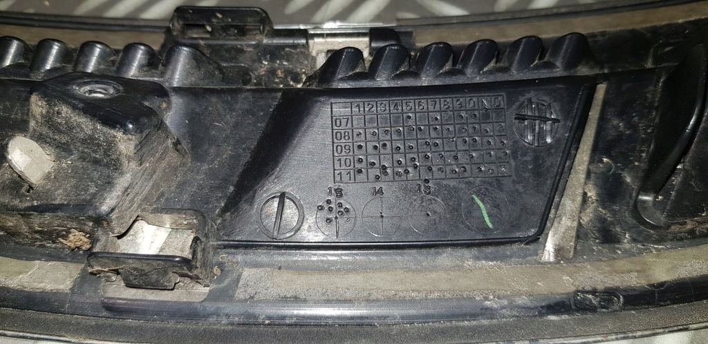 фото №10, Infiniti fx ii fx35 qx70 впуск воздуха крыла решётка хром правый перед