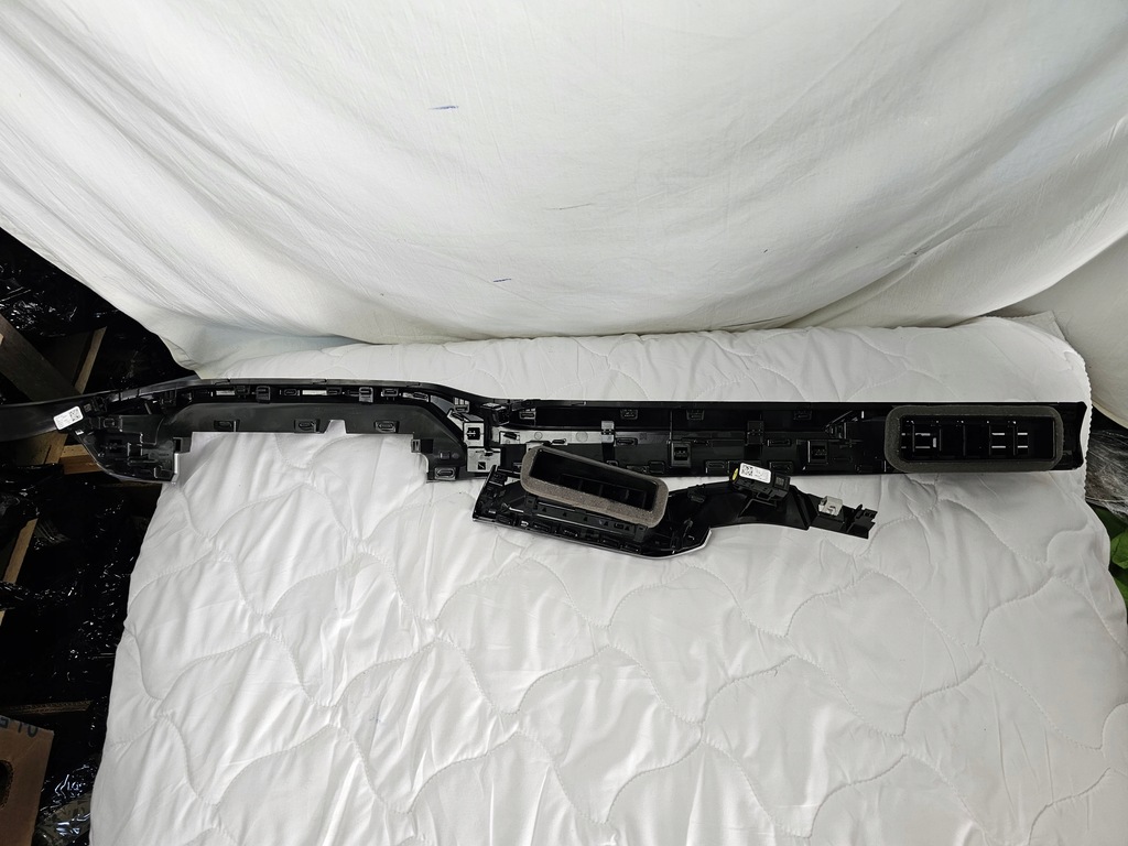 фото №13, Молдинг dekor защита консоли панели решётка обдув vw id4 id.4 id5 id.5 led