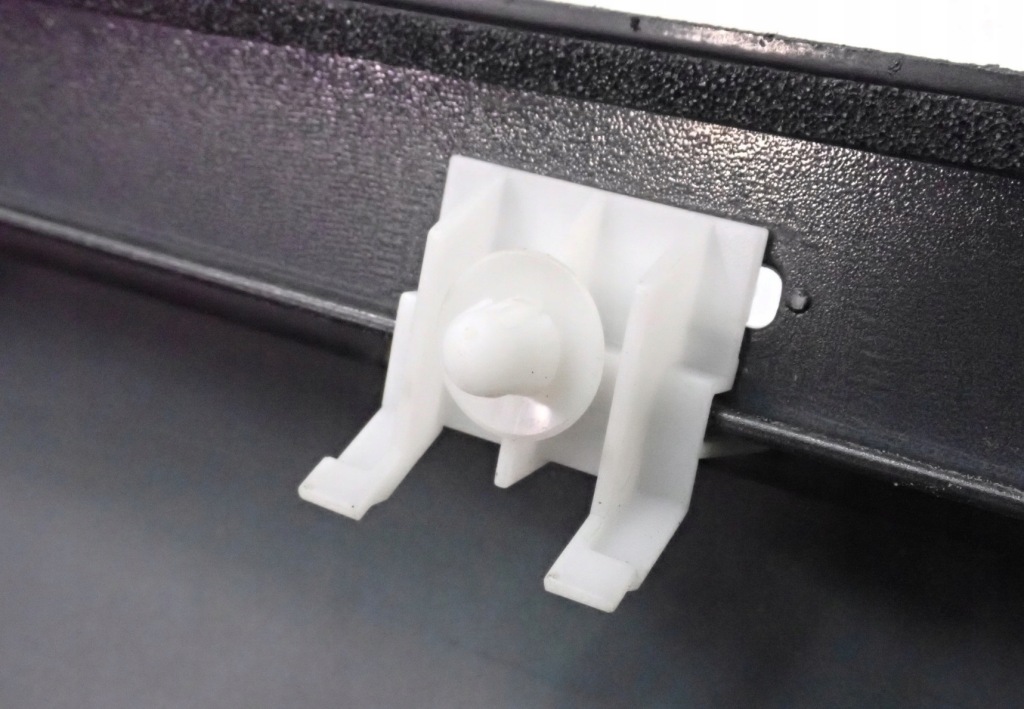 Молдинг порог порог левое  ly8x a8 d4 4h0853859b в Украине