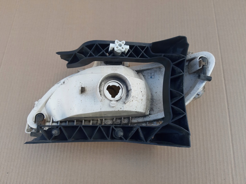 фото №5, Daf xf 106 противотуманная фара правый