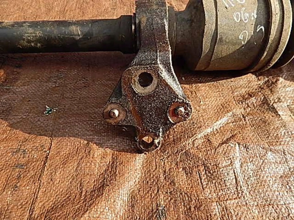 Приводной вал правый  mazda 6 gg/gy 2,0 citd 06-08 рестайлинг с Разборки