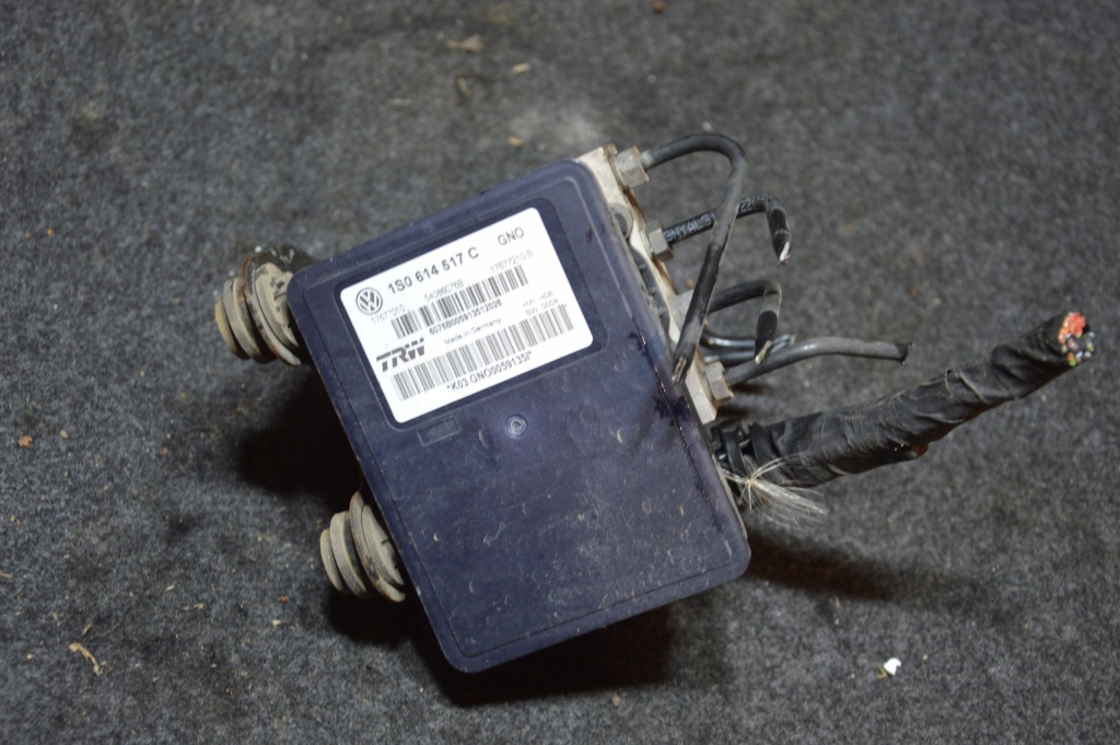 фото №1, Vw up насос блок управления abs 1s0614517c