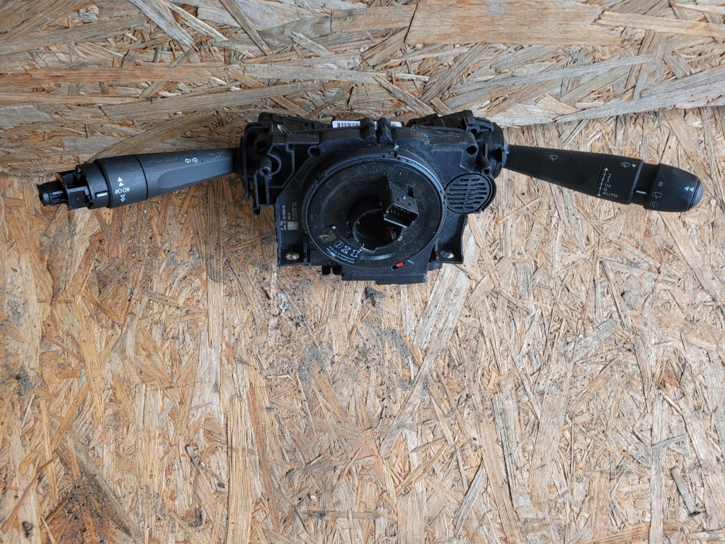 фото №1, Перемикач комбінований psa 98312715zd