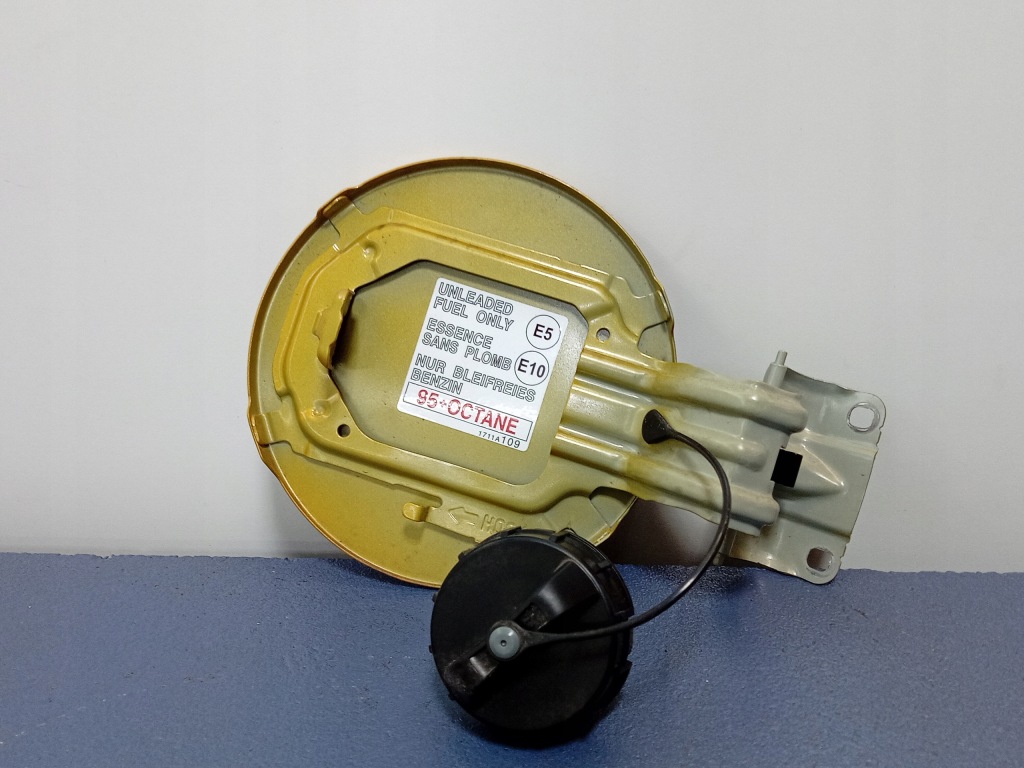 фото №2, Mitsubishi space star ii крышка заливной топлива y35