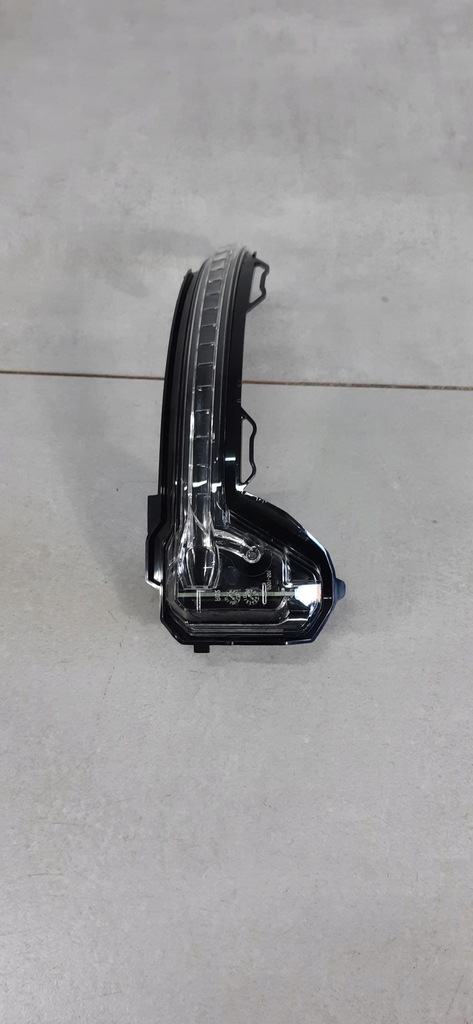 фото №5, Volkswagen tiguan ii поворотник зеркало правый 5na949102a