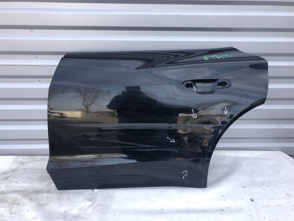 фото №1, Audi e-tron gt дверь задние левая