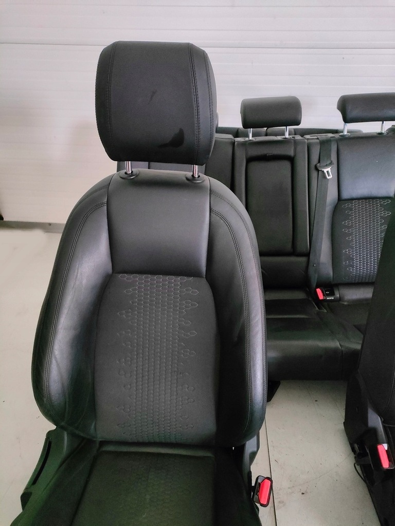 фото №5, Land rover discovery sport сиденья заднее сиденье uk