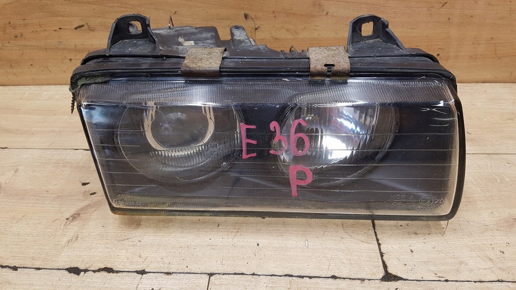 фото №1, Лампа перед передня права bmw e36 eu