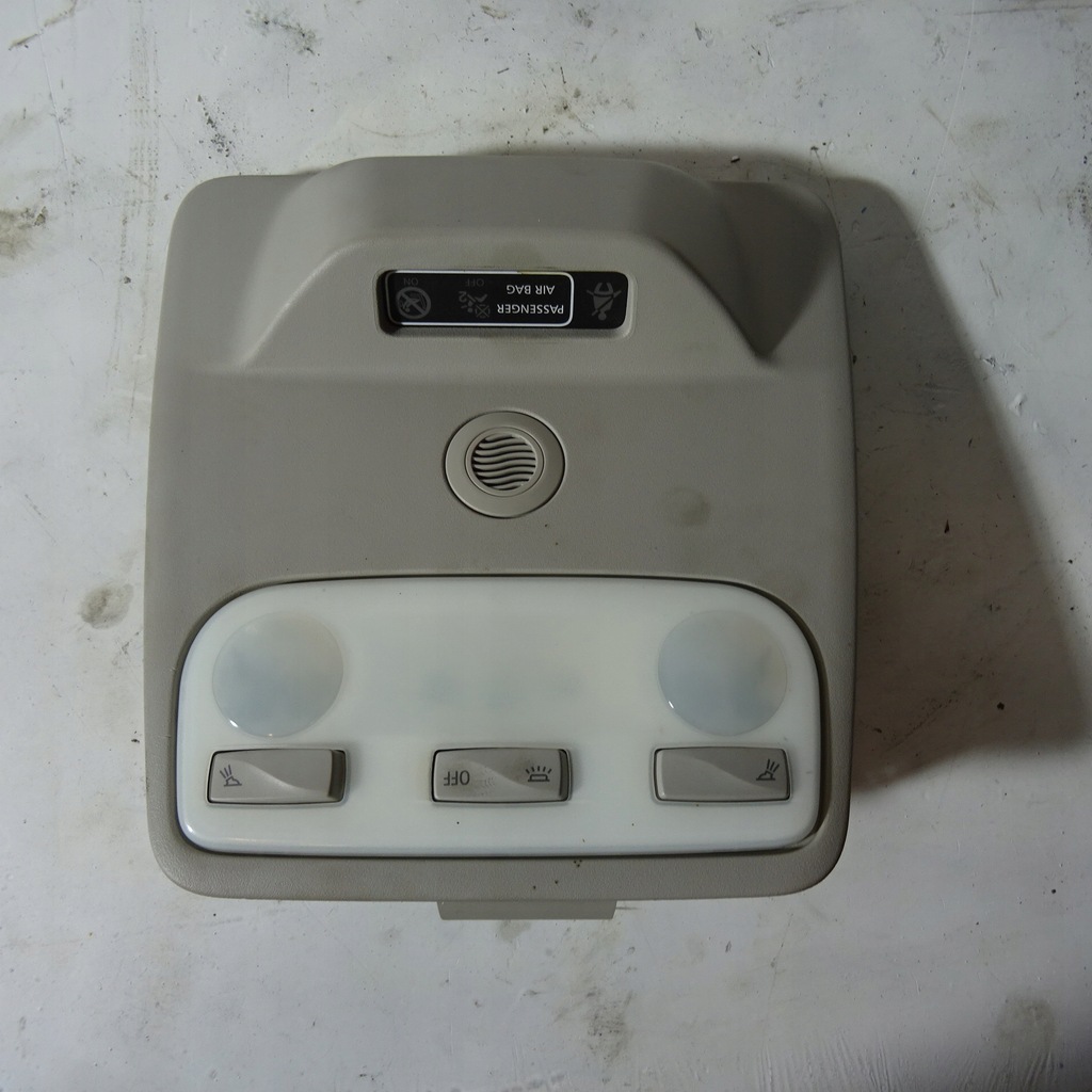 фото №1, Renault zoe фонари салона 739481161r