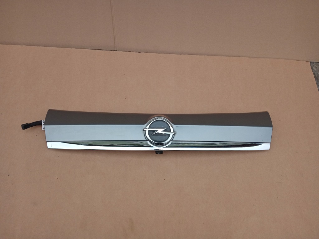 Купить Opel mokka x накладка камера крышки багажника