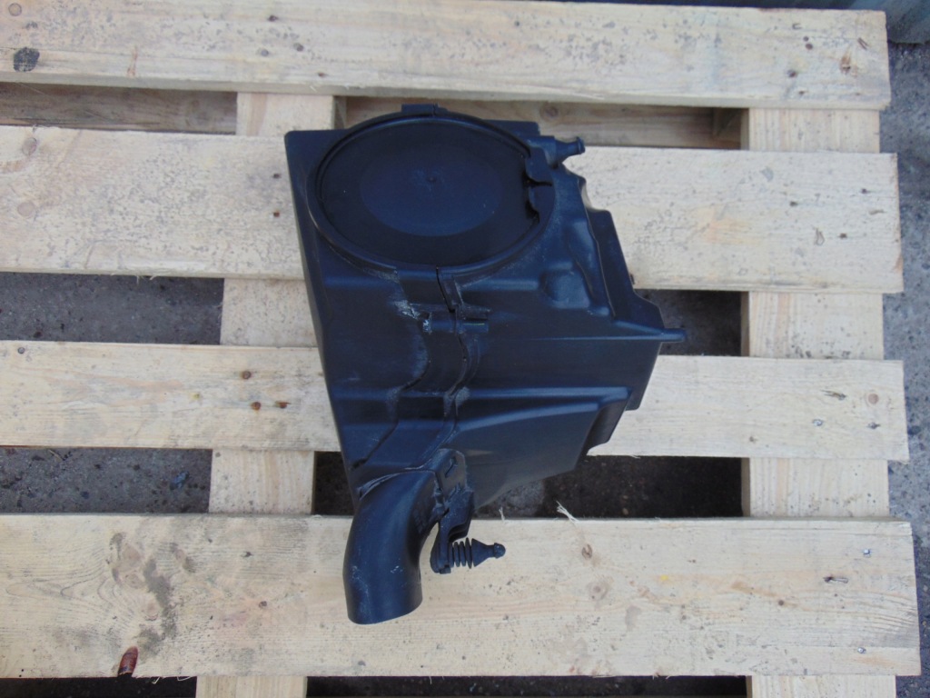 фото №1, Корпус фильтра воздуха focus mk3 c-max 2 2.0tdci