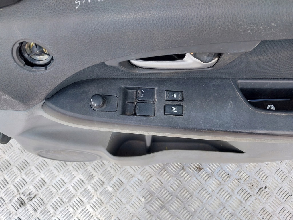 фото №12, 89. дверь правый перед suzuki sx4 zch