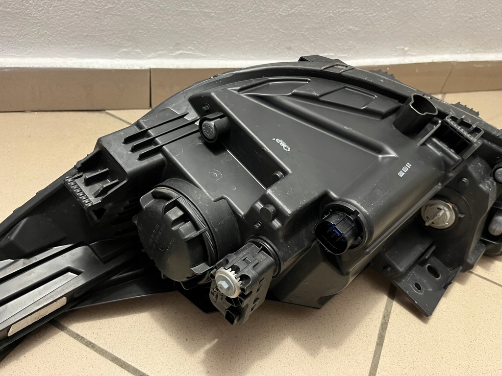 фото №14, Kia rio iv 4 17- лампа правая передняя перед