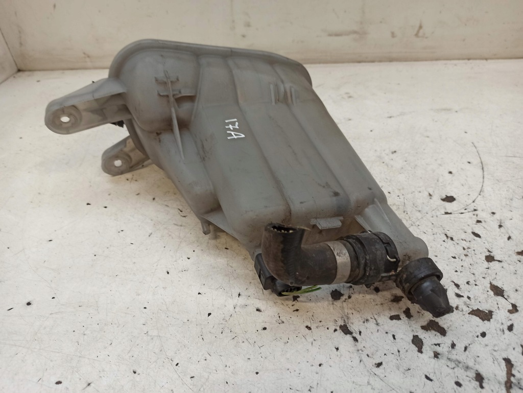 фото №5, Audi a4 b8 бачок расширительный 8k0121403q