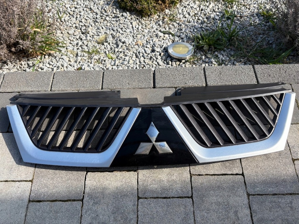 фото №1, Решётка радиатора решётка радиатора mitsubishi outlander ii 2006-2012 оригинал
