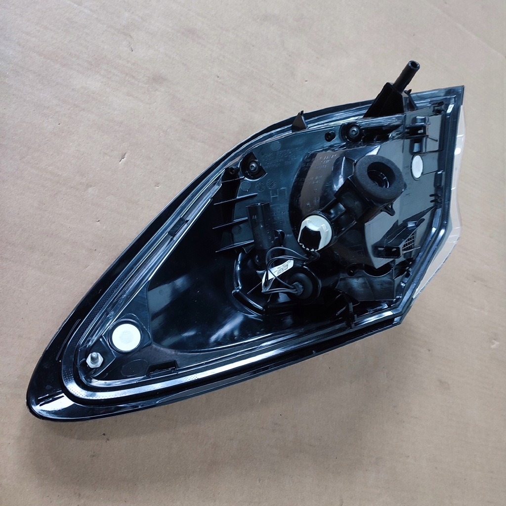 фото №10, Лампа лівий задня ford puma mk2 led l1tb-13405-ag