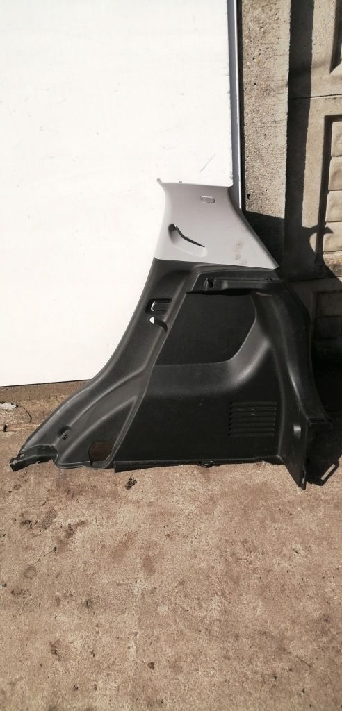 фото №1, Opel karl обшивка багажника правый