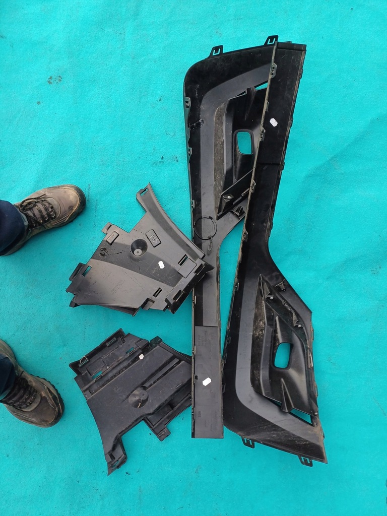 фото №6, Renault trafic iv 4 2023 решітка права напрямна кронштейн бампера