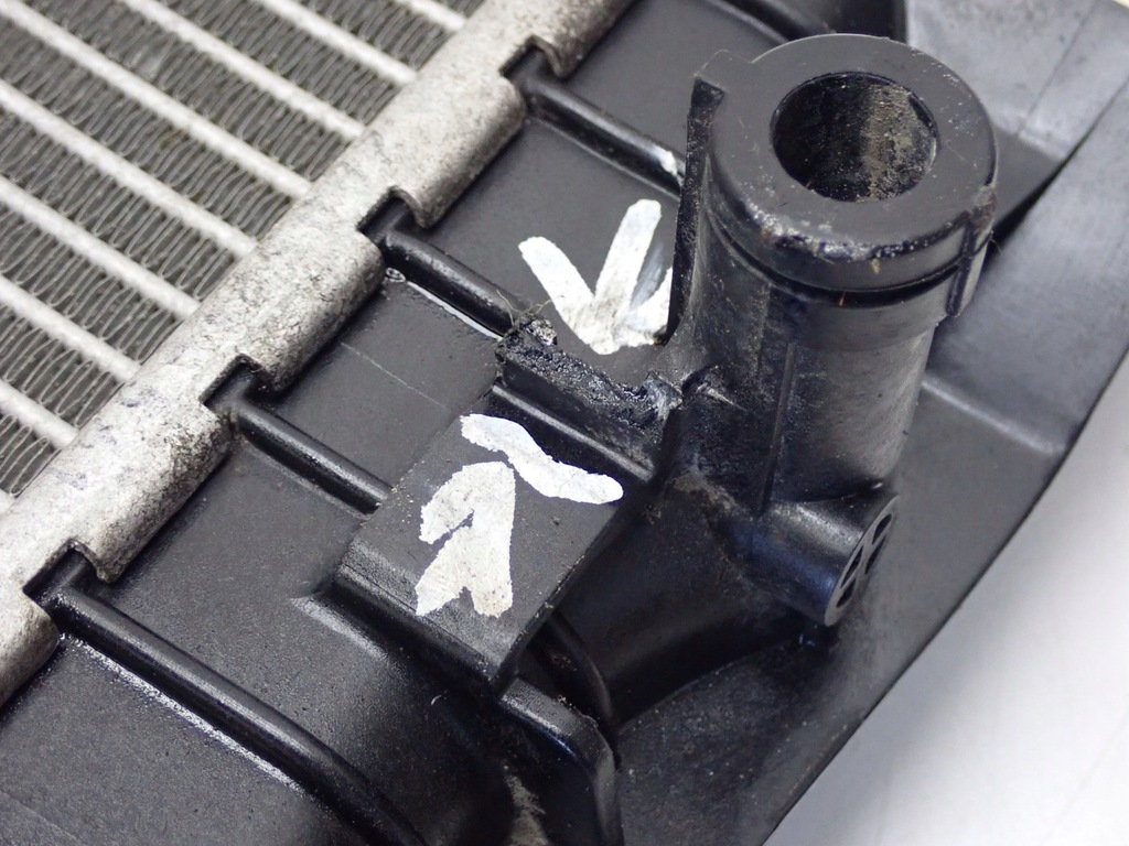 фото №9, Радиатор wody оригинал europa 8586321 bmw 2 f45 f46 216d 1.5d 85kw 21r