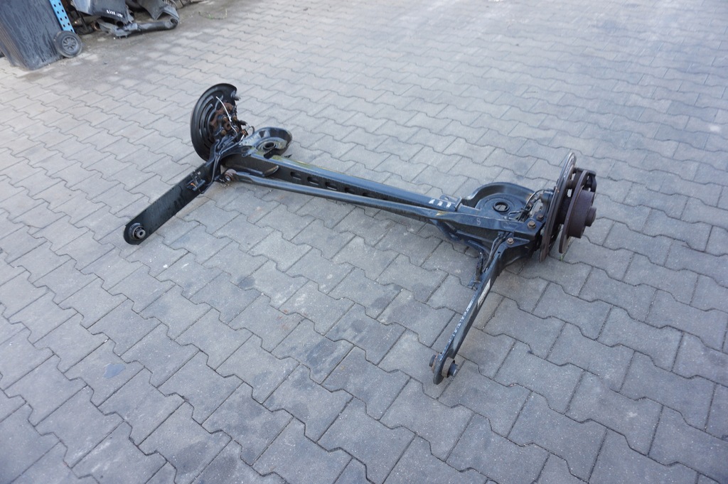 фото №1, Балка подвеска задняя 93868595 opel vivaro b