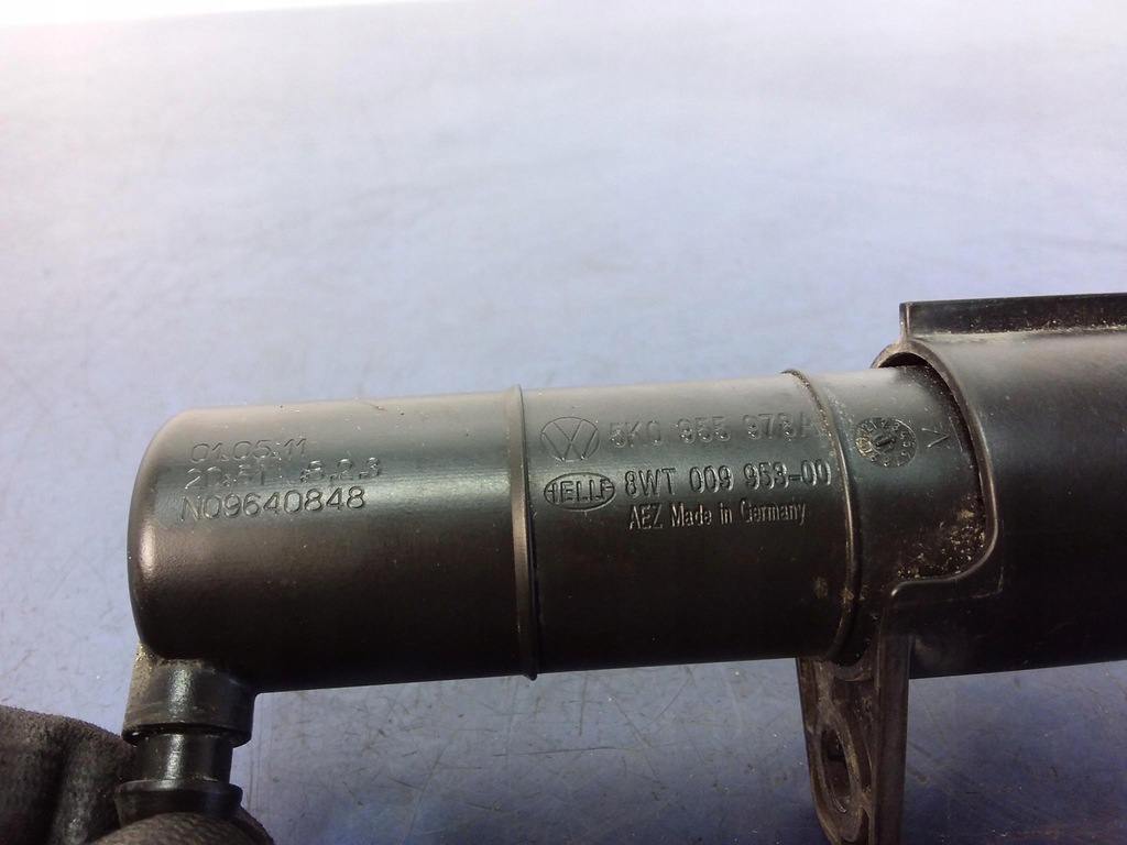 фото №4, Vw jetta vi омыватель лампы фара правый