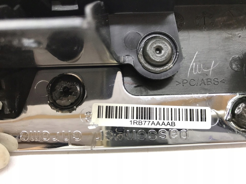 фото №12, Dodge grand caravan рамка панели приборной панели l0203897aa