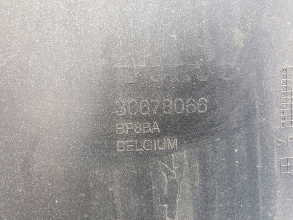 фото №14, Volvo v50 05r 426-26 бампер задний задняя