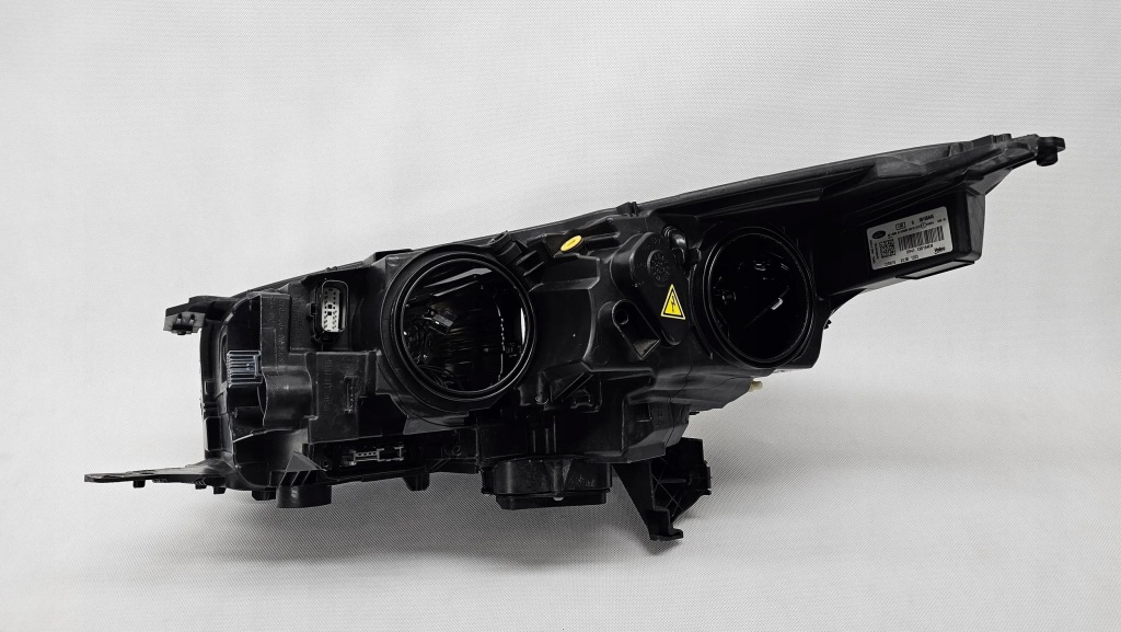 Ford kuga mk 2 рестайлинг  st фара перед правый  full led Киев