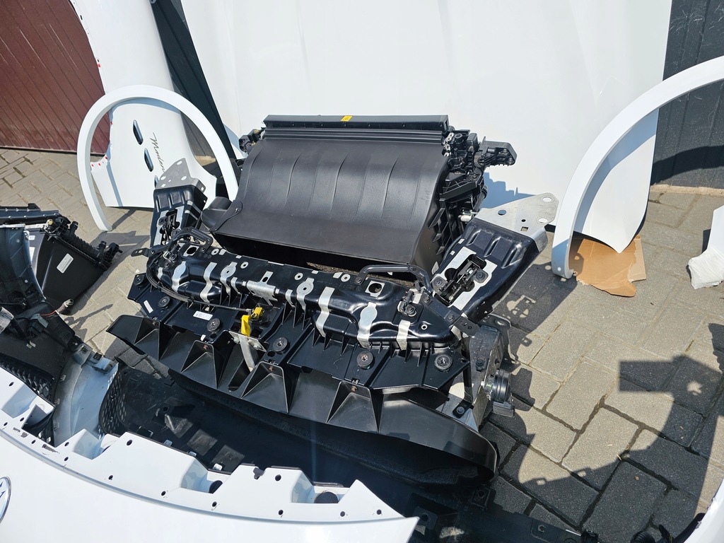 фото №6, Maserati grecale gt modena перед капот бампер full led крила радіатор