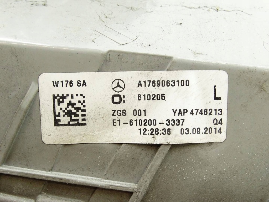 Лампа левый задний  левая задняя led mercedes a w176 a1769063100 Киев