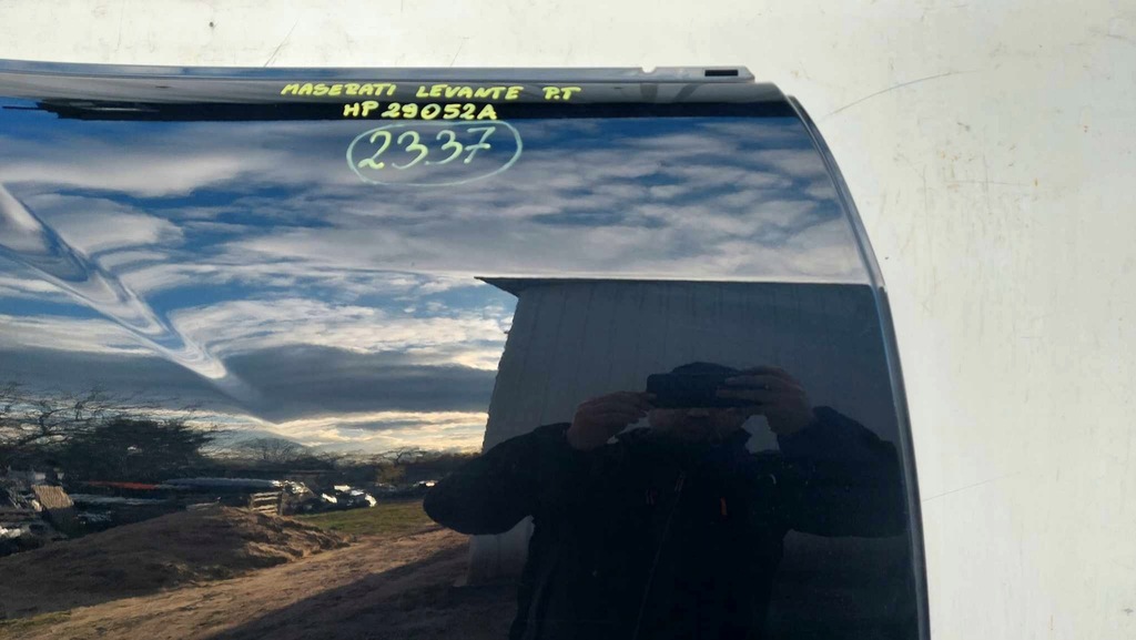 фото №7, Maserati levante двері праве задня задні 2337