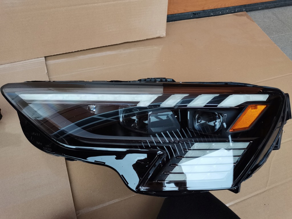 фото №14, Audi rs3 8y комплект лампа передніх перед matrix 8y0941035e 8y0941036e usa