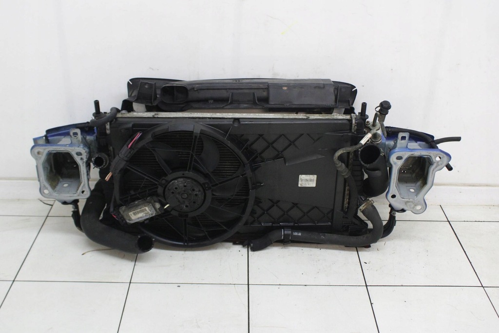 фото №7, Volvo s40 ii v50 lift 2007r- 2.0 d pas перед передний радиатор балка