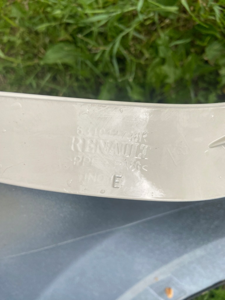 Renault captur 13-17 крило ліве перед lak. d16 оригінал, гарний, комплектний Доставка