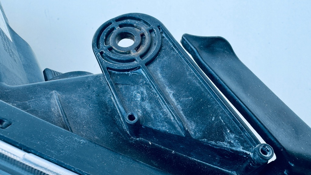 фото №11, Лампа правая фара правый hyundai veloster fs 2011- 92102-2v160