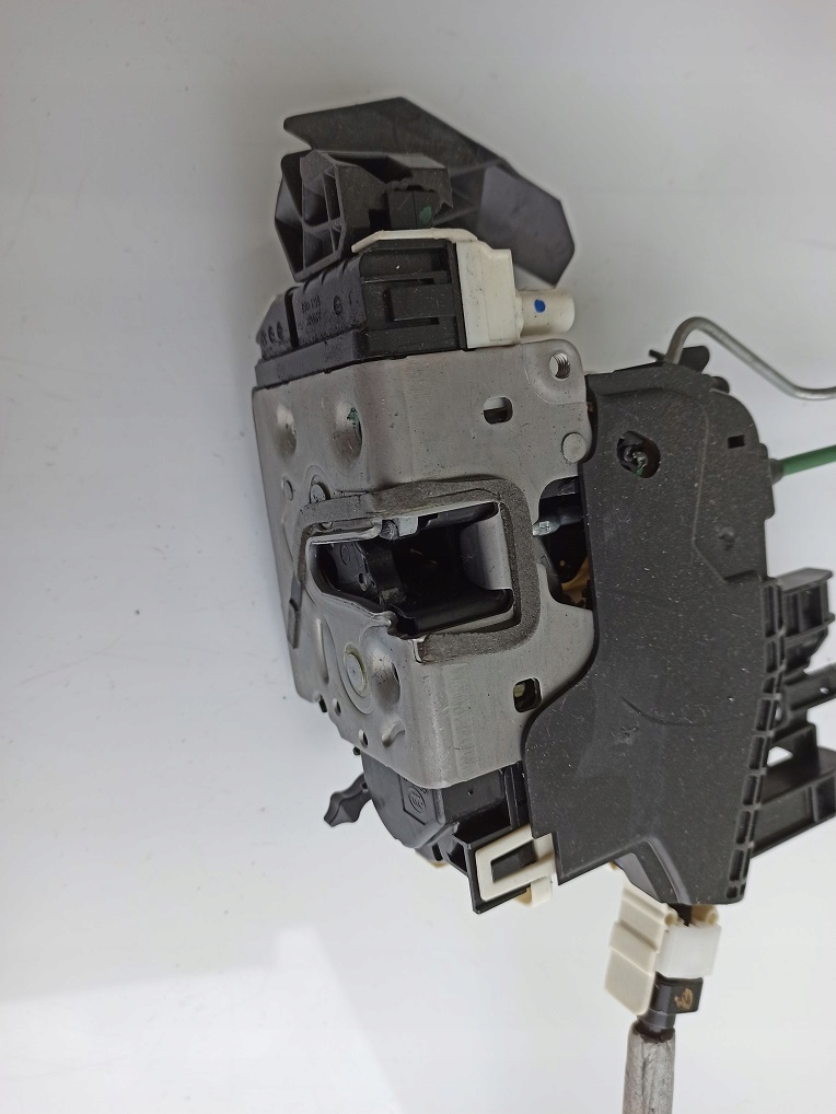 фото №5, Infiniti q30 замок дверь левый задняя a0997305500