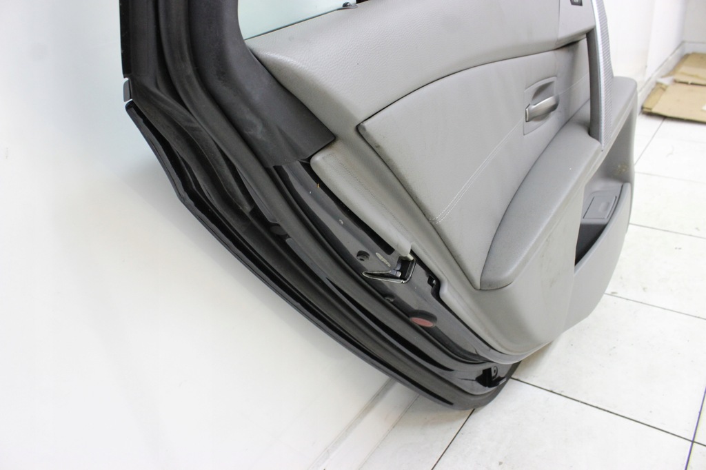 фото №11, Дверь левая левый задняя bmw 5 kombi e61 2003r- carbonschwarz 416