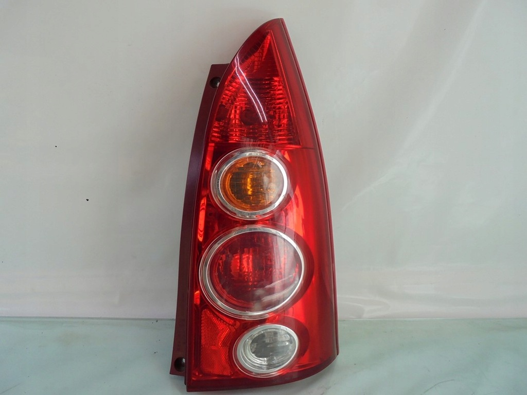 фото №1, Лампа правий задня mazda premacy lift