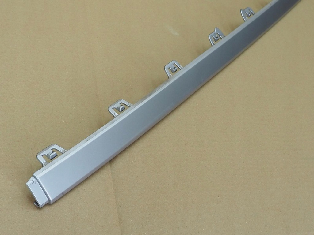 фото №9, Audi q2 81a 16- молдинг середня бампера задня