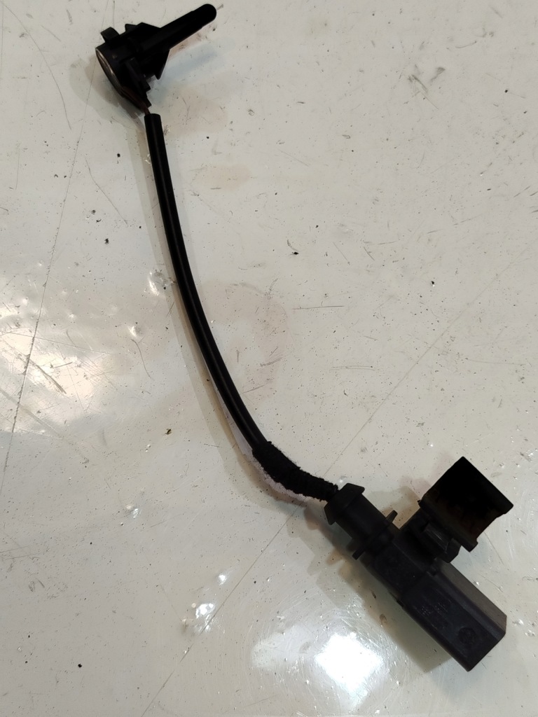 фото №1, Kotska штекер vw passat b8 1j0973803