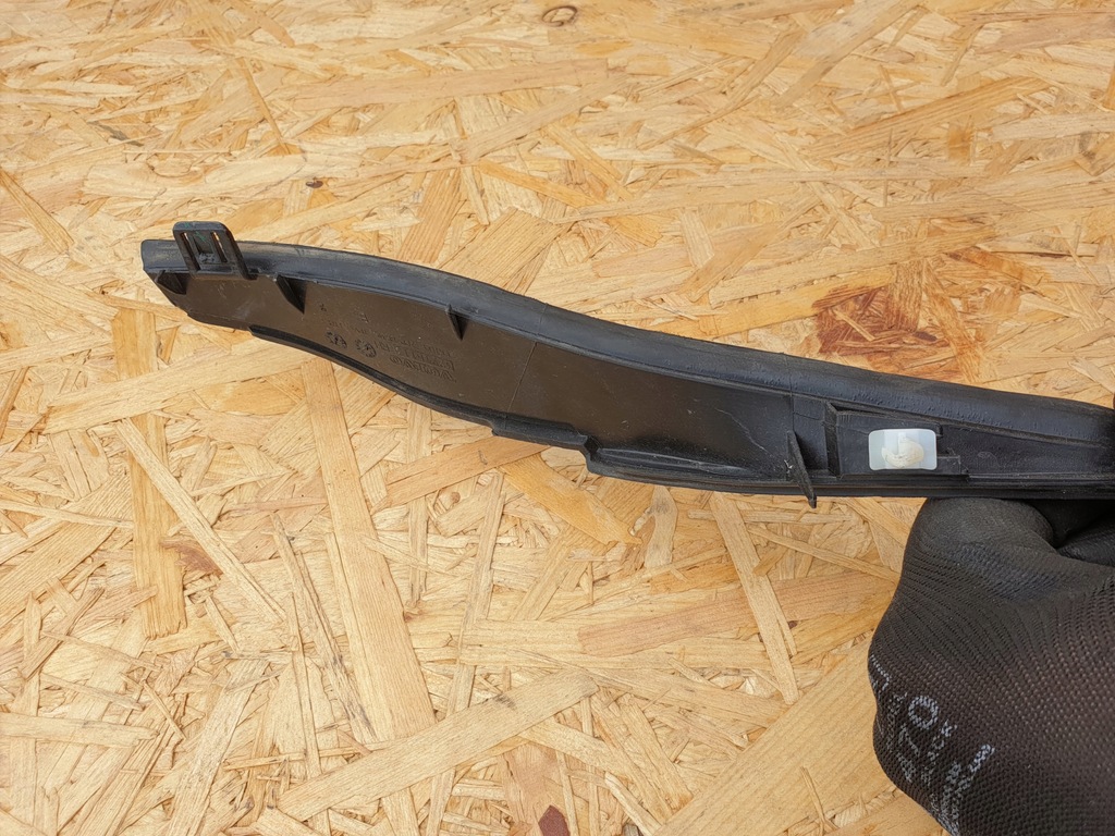 фото №8, Volvo xc60 ii молдинг скло лобове права 32216113