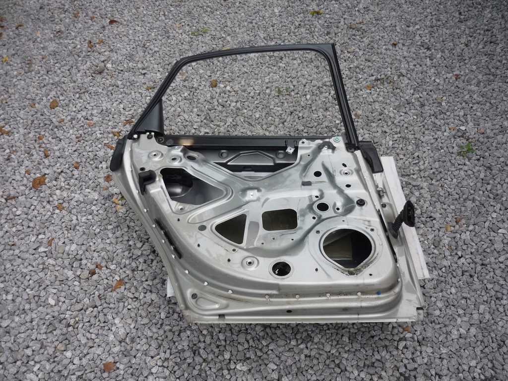 фото №13, Дверь левый задняя audi a4 b6 ly1x bardzo ładne bez коррозия