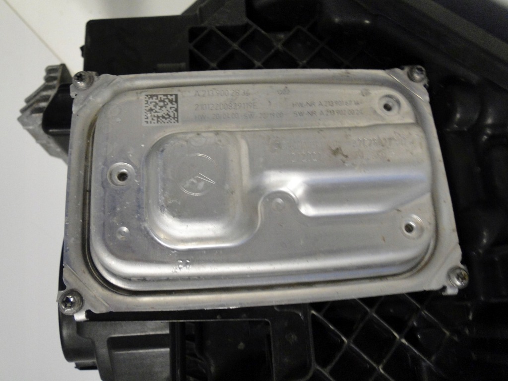 Mercedes glb x247 247 фара правий led high performance Ціна