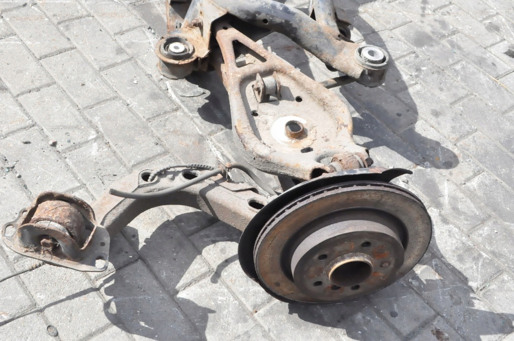 фото №7, Bmw z4 e89 2.0 16v подвеска балка задняя